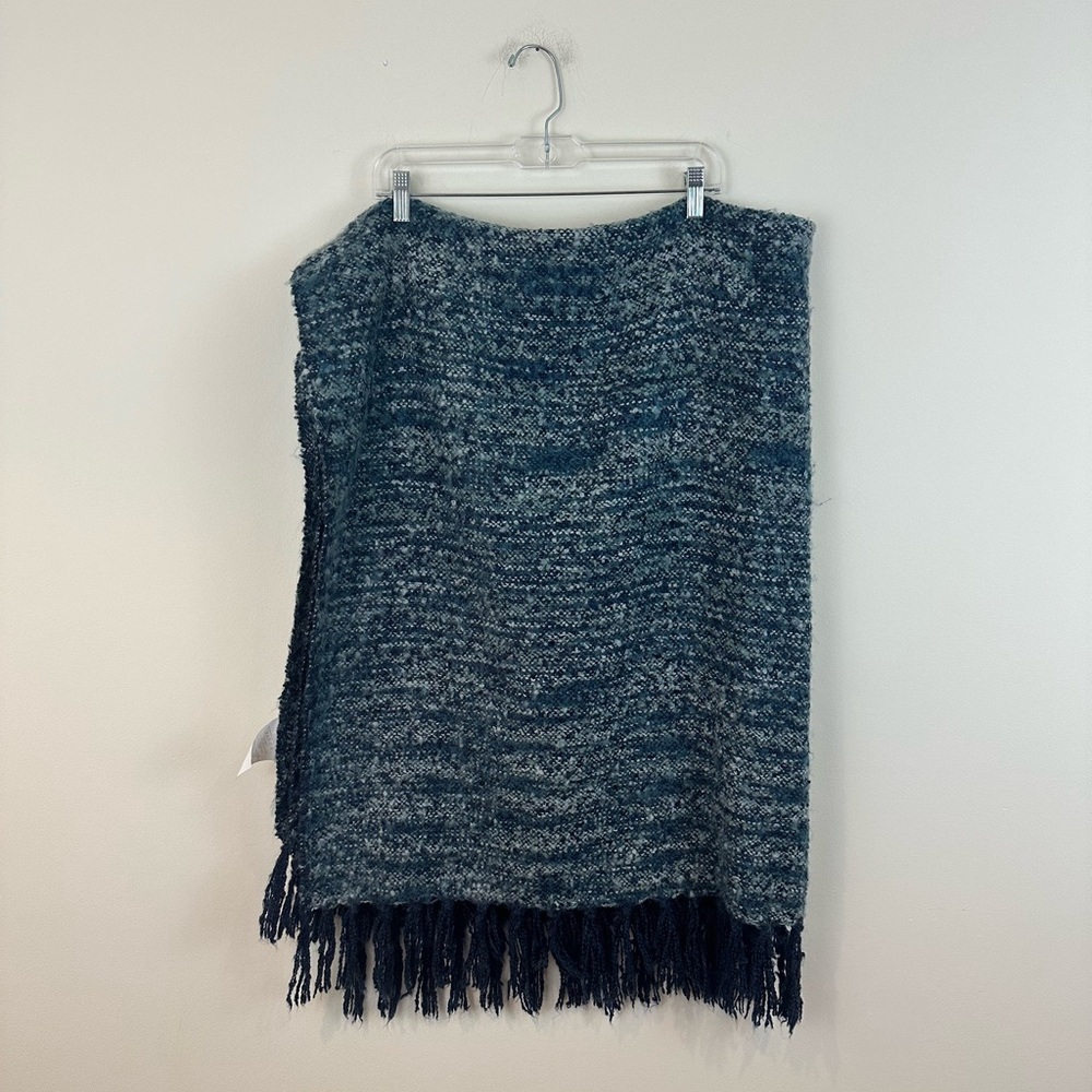 West Elm Blue Fringe Knit Throw Blanket 44x56in